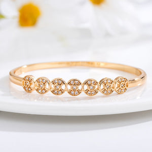 Exquisite Full Diamond Hollow Bracelet For Women