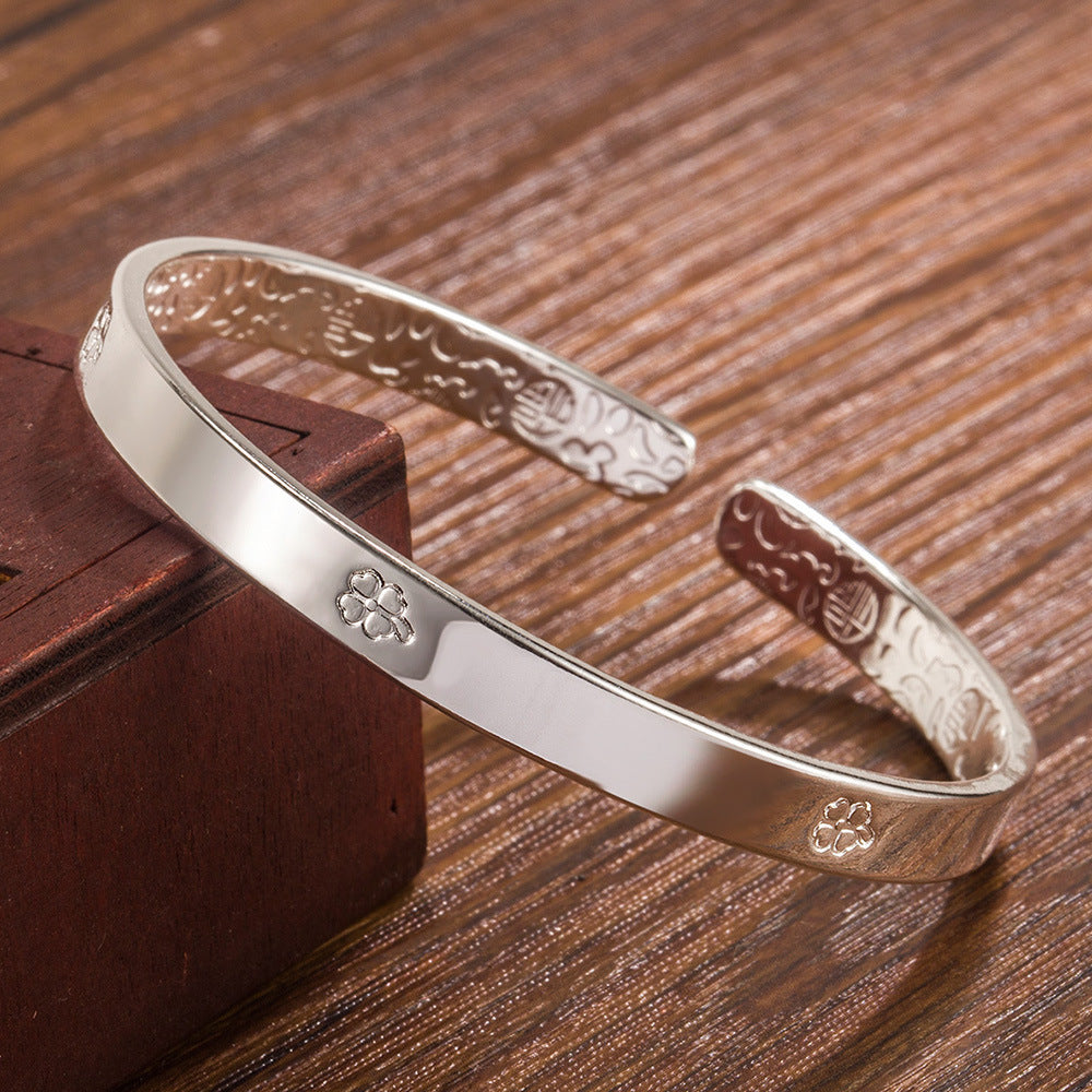 Elegant Sweet Bracelet Good Luck Comes