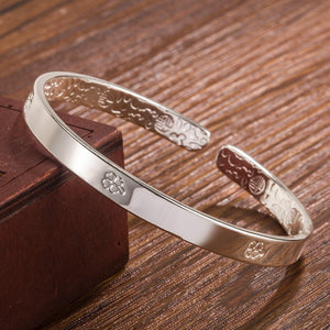 Elegant Sweet Bracelet Good Luck Comes