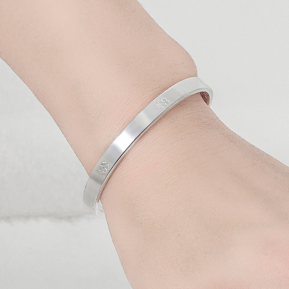 Elegant Sweet Bracelet Good Luck Comes
