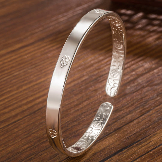 Elegant Sweet Bracelet Good Luck Comes