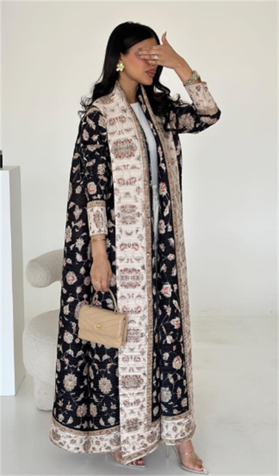 Women's Temperament Cardigan A Bai Ya Robe