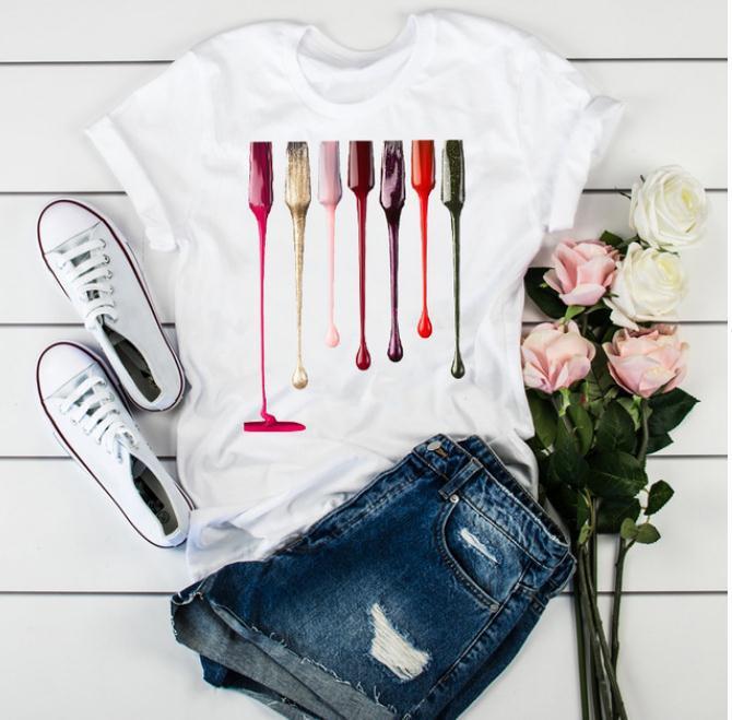 Chic Summer Graphic Tee – Women’s Short Sleeve Fashion Top