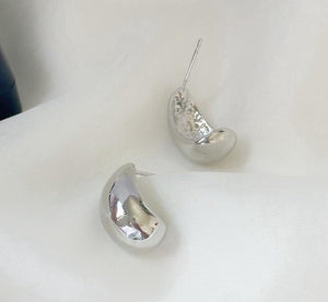 Metal Water Drop Earrings With A Sense Of Niche Luxury